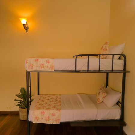 The Loris Manor Hotel นูวาราเอลิยา ภายนอก รูปภาพ