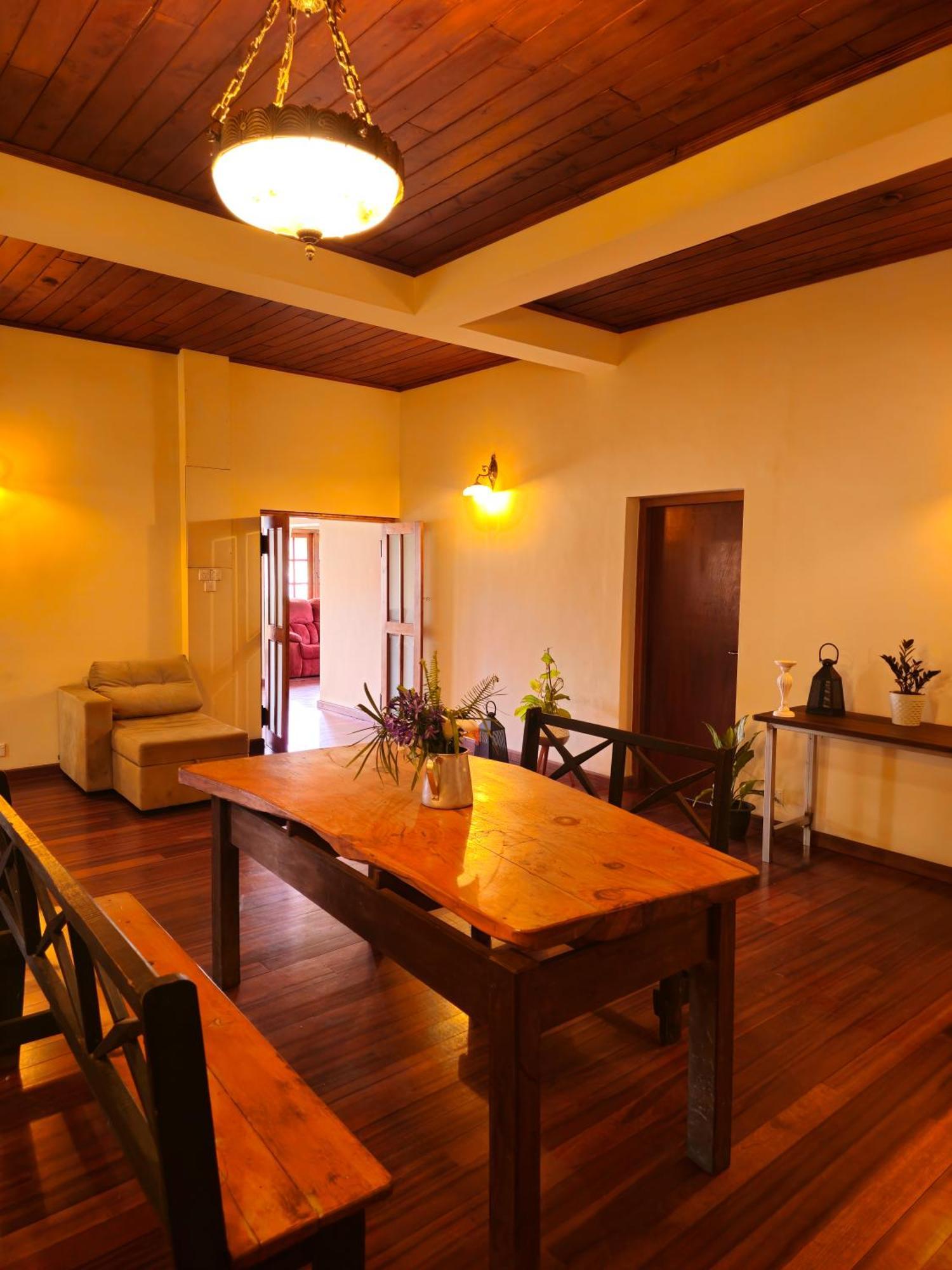 The Loris Manor Hotel นูวาราเอลิยา ภายนอก รูปภาพ