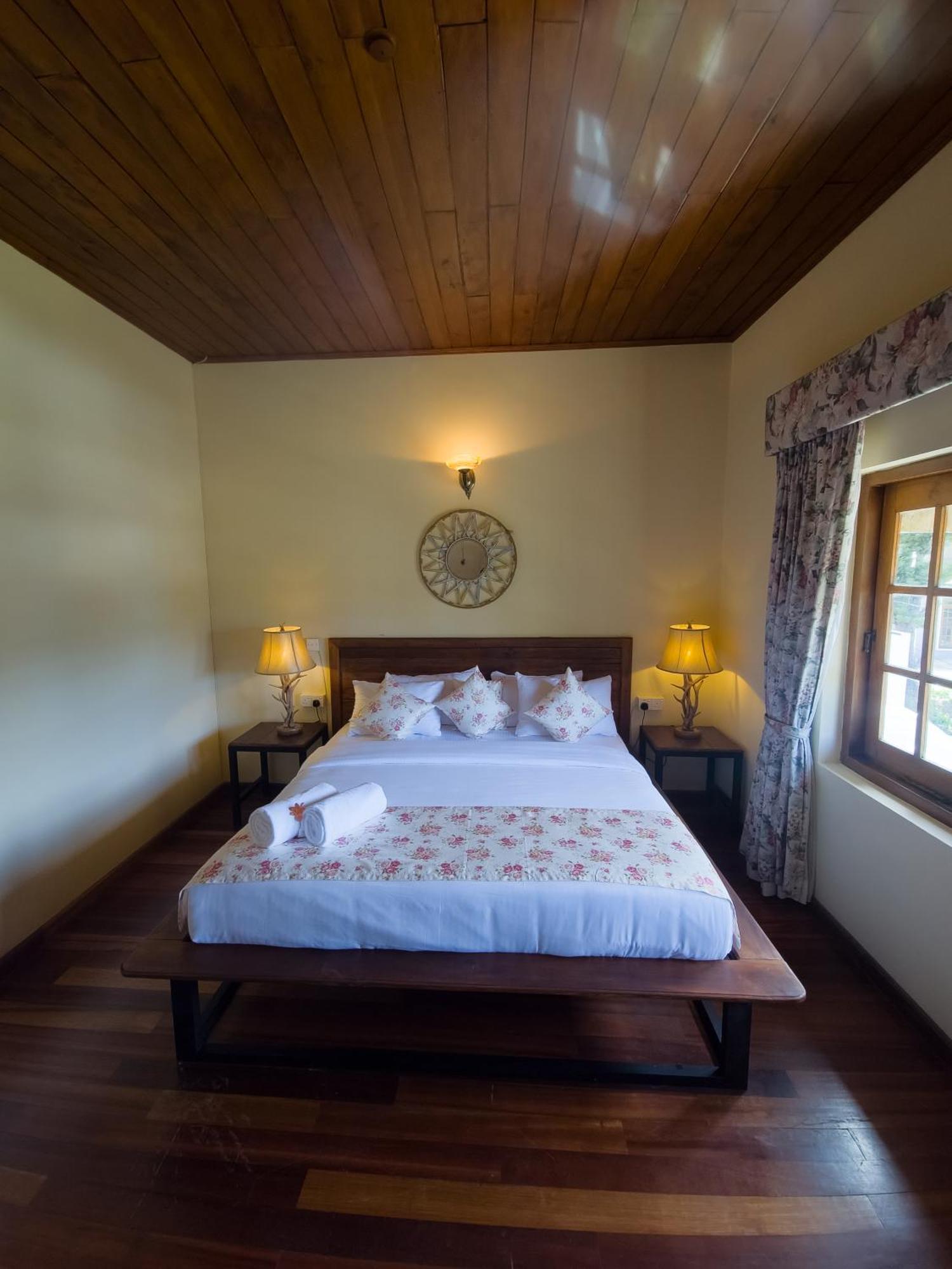 The Loris Manor Hotel นูวาราเอลิยา ภายนอก รูปภาพ