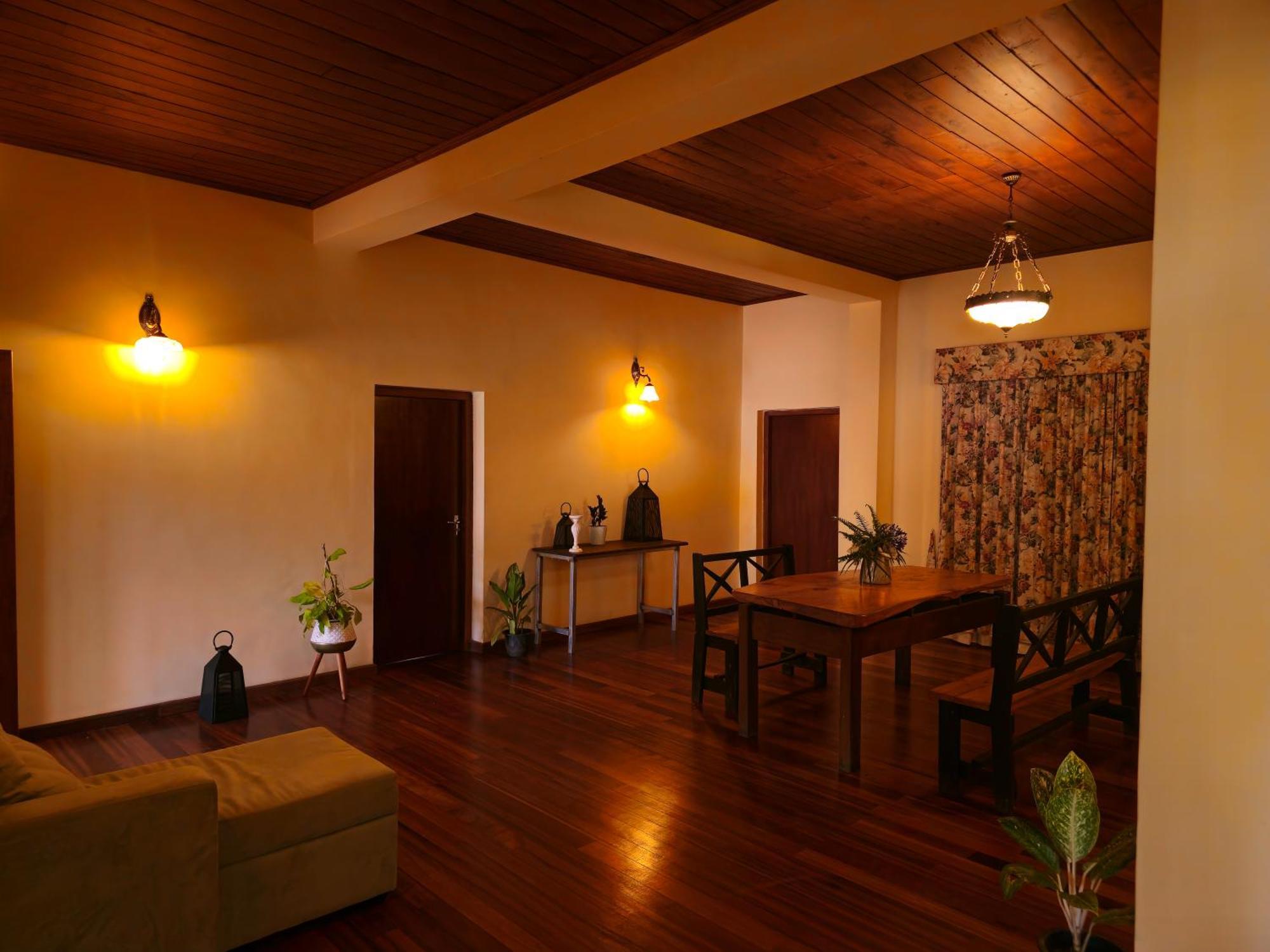 The Loris Manor Hotel นูวาราเอลิยา ภายนอก รูปภาพ